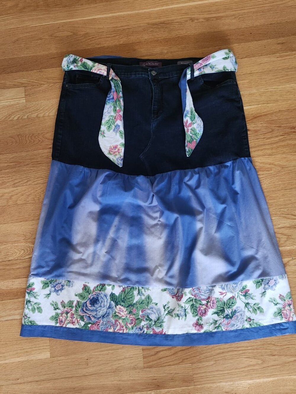 Upcycled Gloria Vanderbilt Denim Skirt & Sash Belt Sz 22W One of a Kind Ombre - Picture 12 of 12